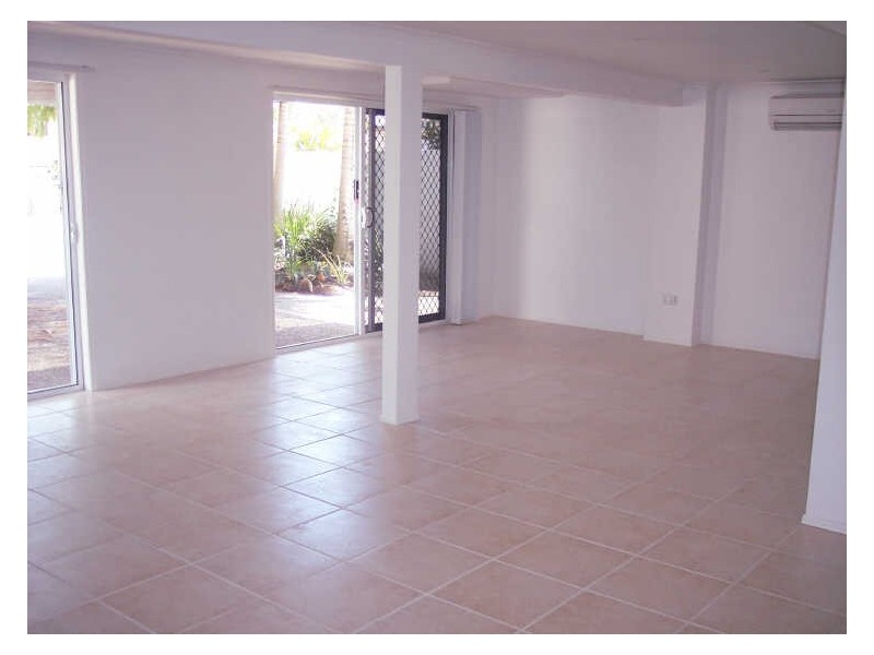 2/163 Paradise Parade, Paradise Point QLD 4216