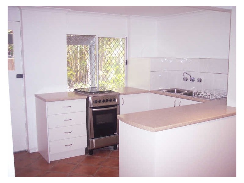 2/163 Paradise Parade, Paradise Point QLD 4216
