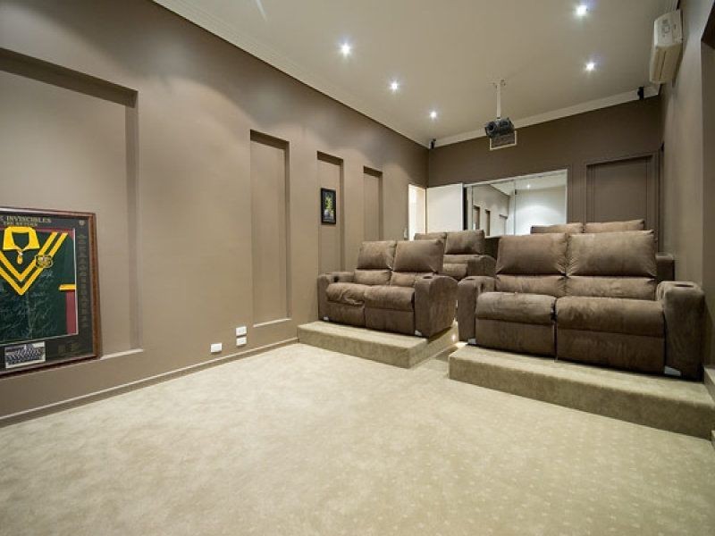 11 Excalibur Court, Sovereign Islands QLD 4216