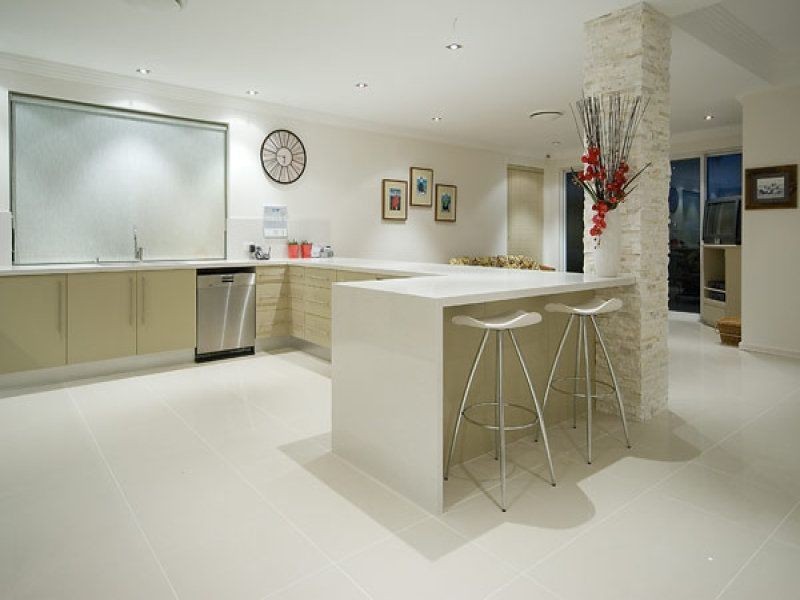 11 Excalibur Court, Sovereign Islands QLD 4216