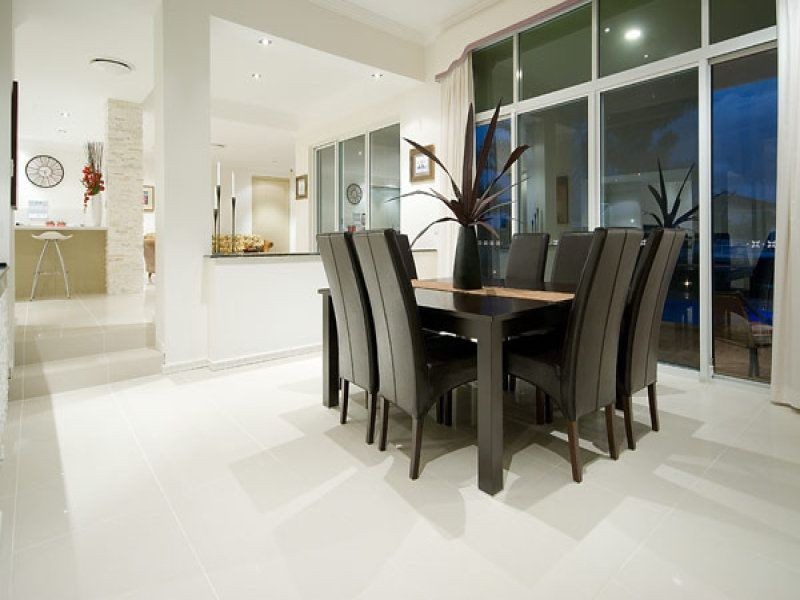 11 Excalibur Court, Sovereign Islands QLD 4216