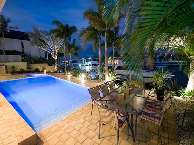 11 Excalibur Court, Sovereign Islands QLD 4216