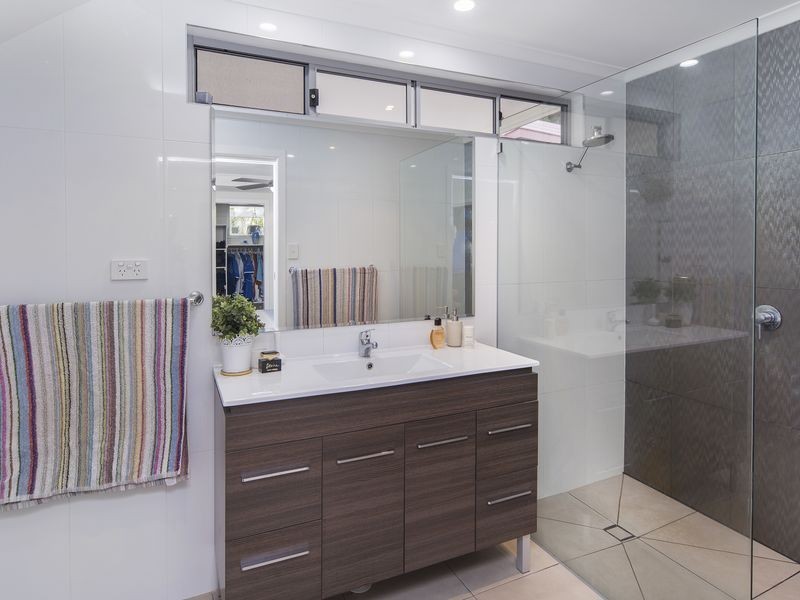 22 Kurrajong Avenue, Hollywell QLD 4216