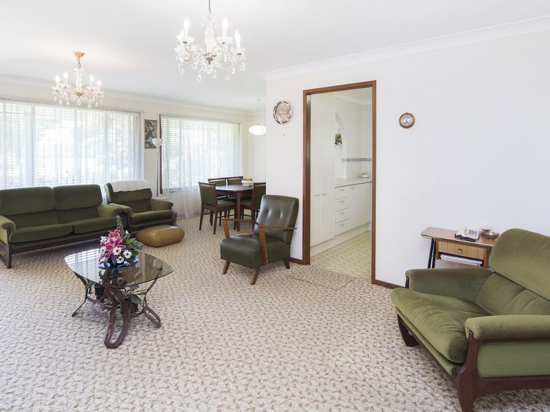 44 Abalone Av, Paradise Point QLD 4216