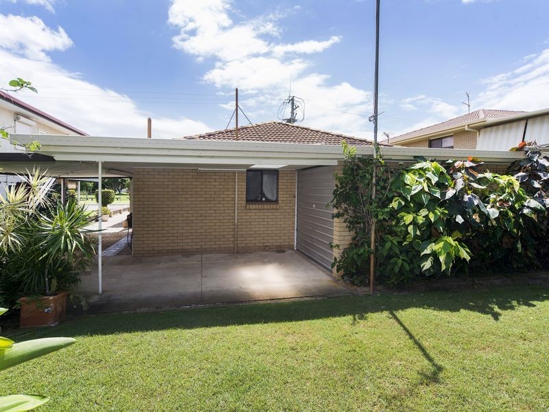 44 Abalone Av, Paradise Point QLD 4216