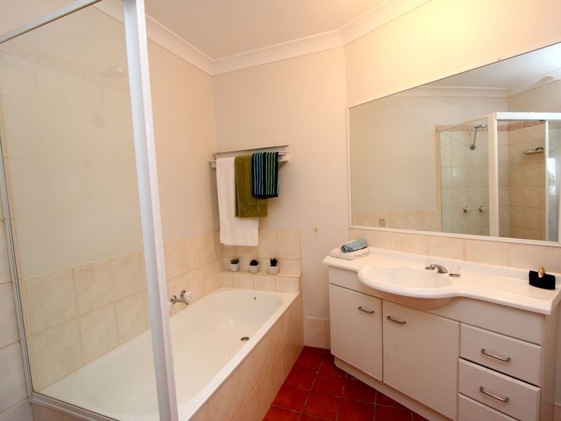 3/38 Abalone Avenue, Paradise Point QLD 4216