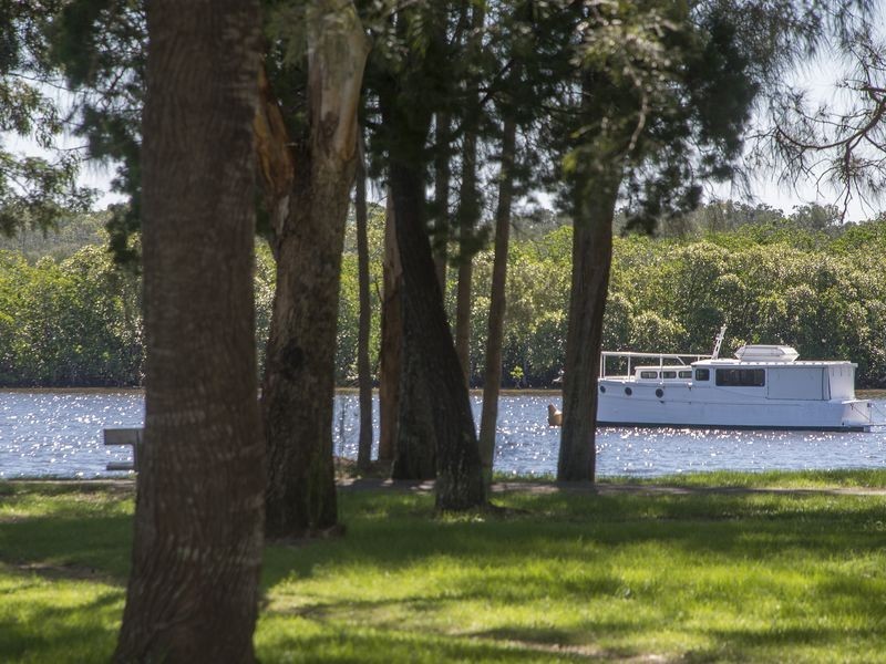 9 Tallara Street, Coombabah QLD 4216