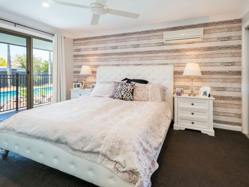 12 Hyacinth Avenue, Hollywell QLD 4216