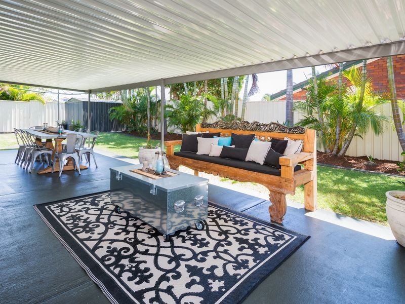 12 Hyacinth Avenue, Hollywell QLD 4216