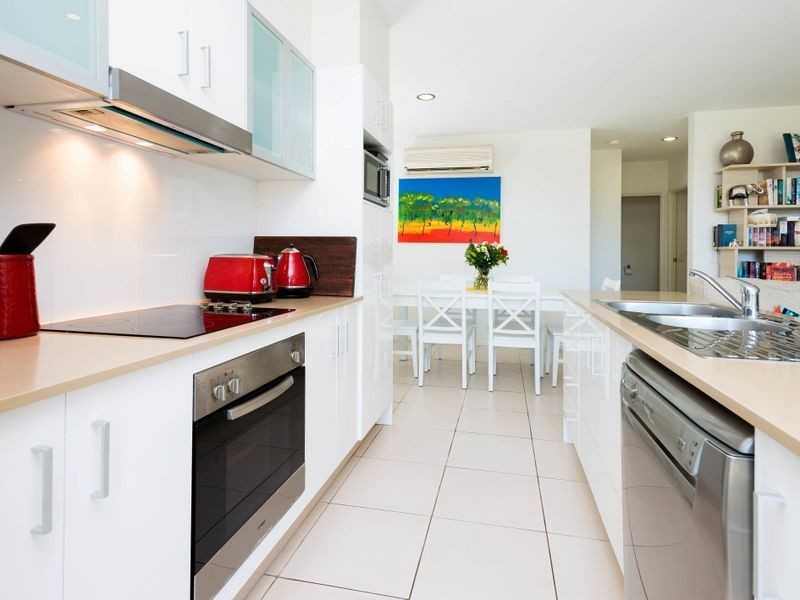 1/8-10 Victor Avenue, Paradise Point QLD 4216