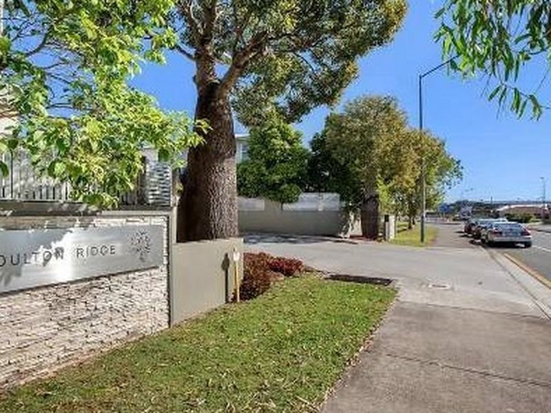 74/1 Boulton Drive, Nerang QLD 4211