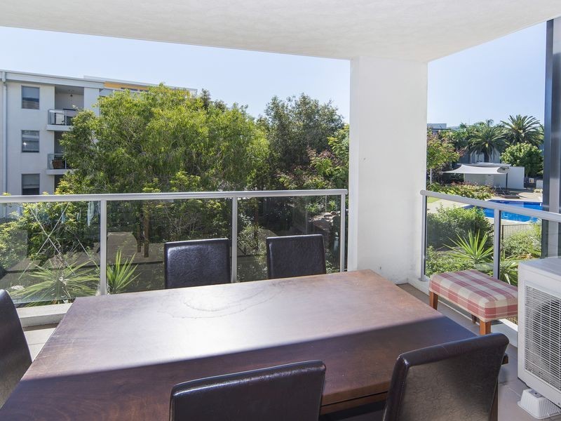 224/64-68 Sickle Avenue, Hope Island QLD 4212