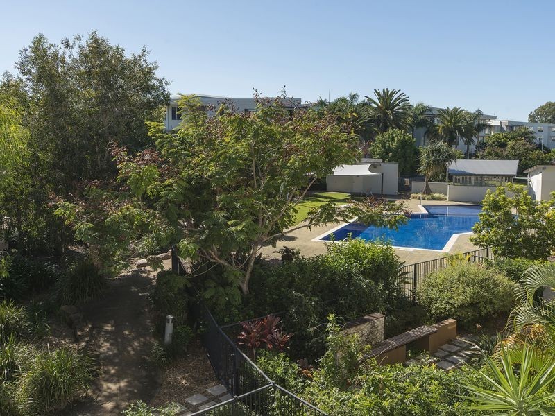 224/64-68 Sickle Avenue, Hope Island QLD 4212