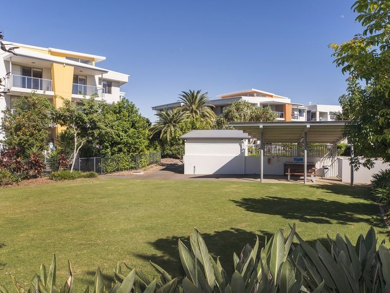 224/64-68 Sickle Avenue, Hope Island QLD 4212