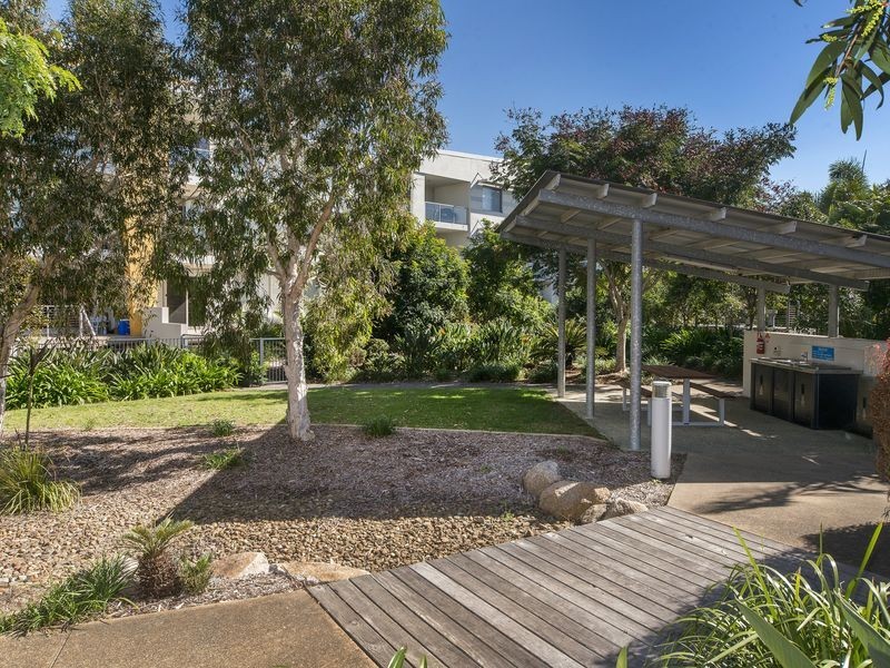 224/64-68 Sickle Avenue, Hope Island QLD 4212