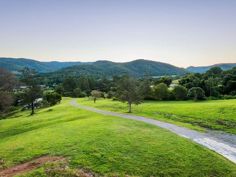 126 Currey Road, Wongawallan QLD 4210