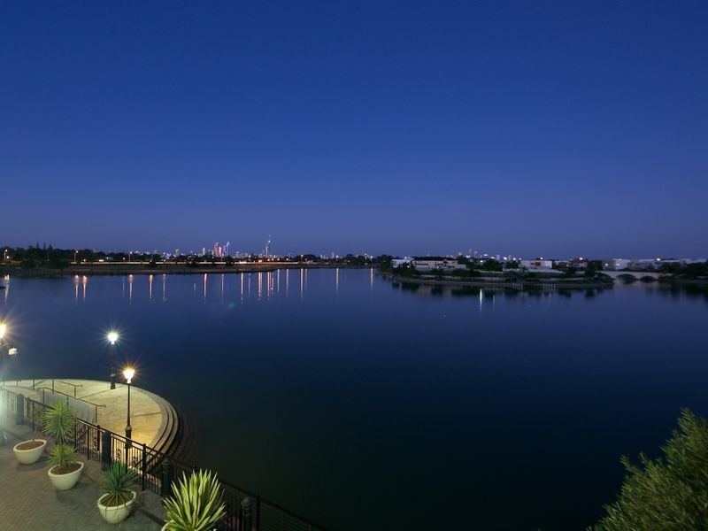 40/3030 The Boulevard, Carrara QLD 4211