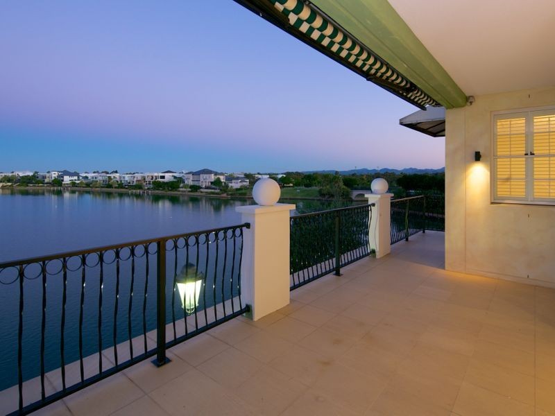 40/3030 The Boulevard, Carrara QLD 4211