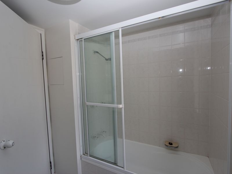 6/1 Poinsettia Ave, Hollywell QLD 4216