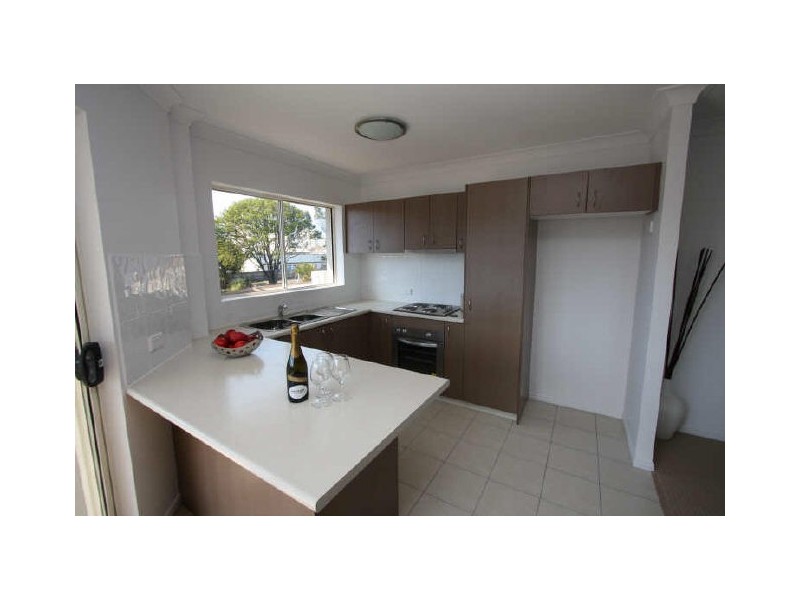 3/131 MUIR STREET, Labrador QLD 4215