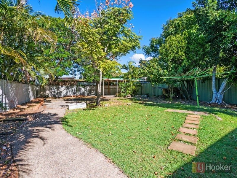 8 Nambur Street, Runaway Bay QLD 4216