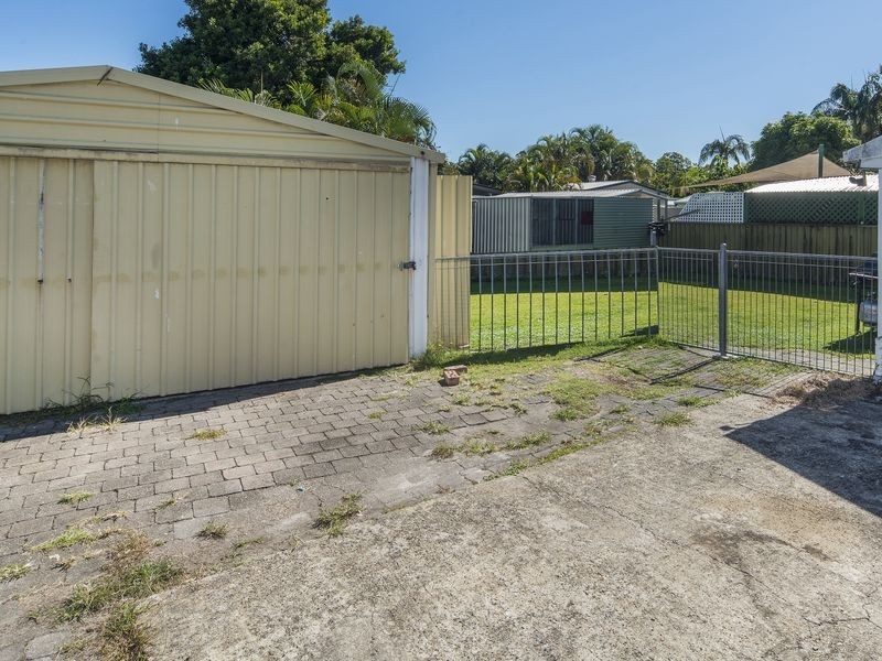 4 Allinga Street, Coombabah QLD 4216