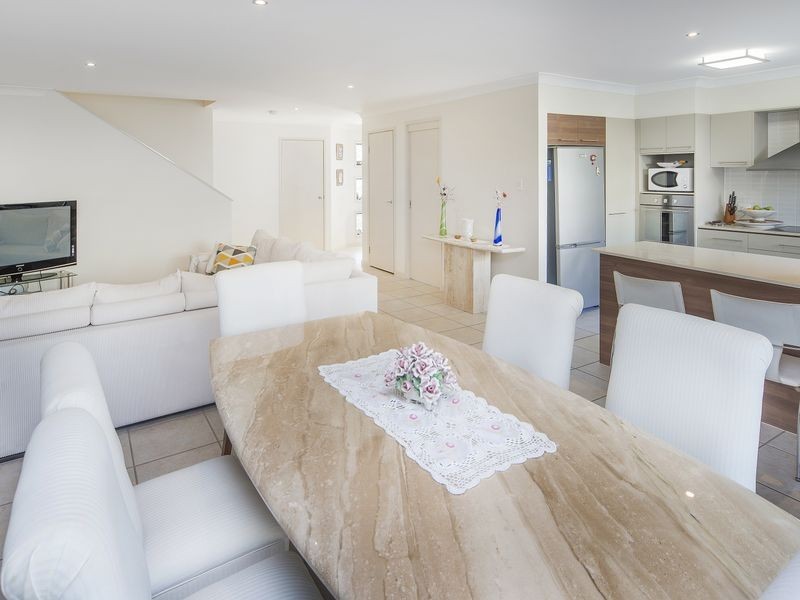 24/368 Pine Ridge Road, Coombabah QLD 4216