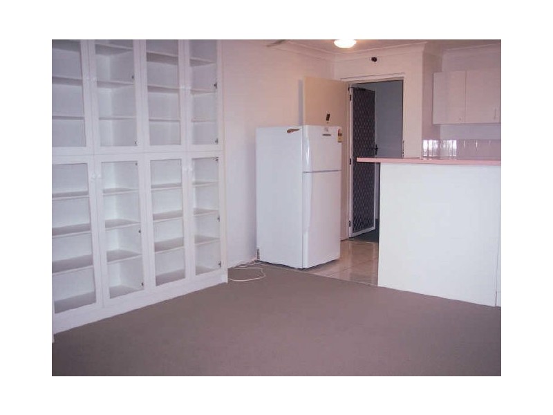 2/16 ABALONE AVENUE, Paradise Point QLD 4216