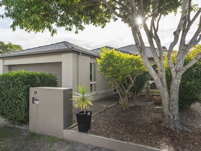 19 Georgia Street, Coombabah QLD 4216