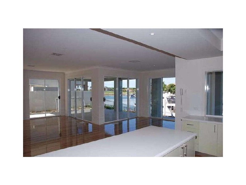 Hope Island QLD 4212