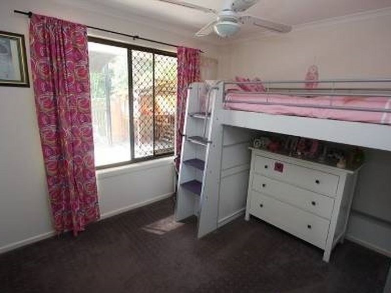 25 Forrest Avenue, Molendinar QLD 4214
