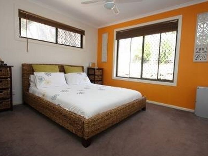 25 Forrest Avenue, Molendinar QLD 4214