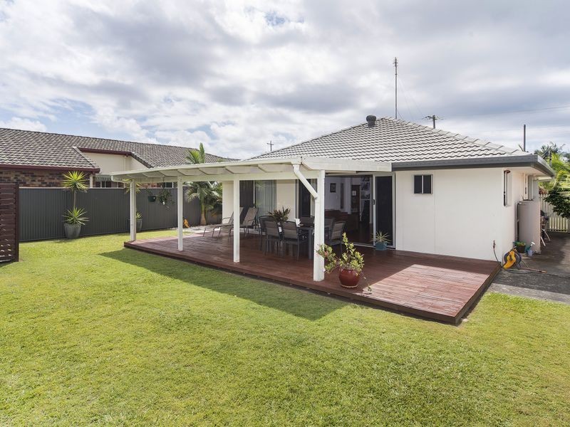14 Jacaranda Avenue, Hollywell QLD 4216