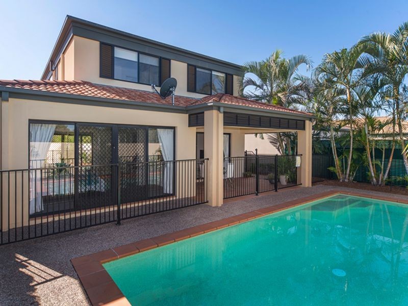535 Oyster Cove Promenade, Helensvale QLD 4212