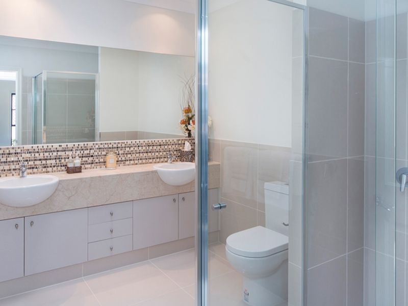 535 Oyster Cove Promenade, Helensvale QLD 4212