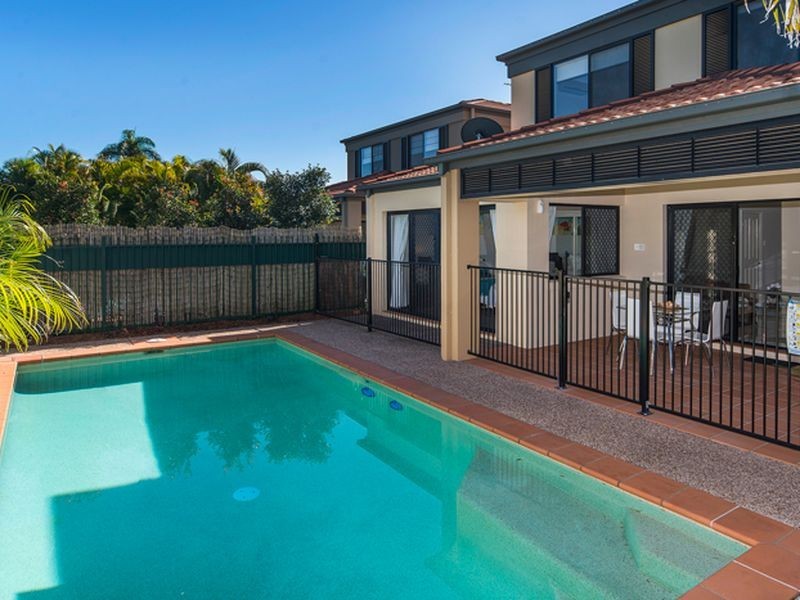 535 Oyster Cove Promenade, Helensvale QLD 4212