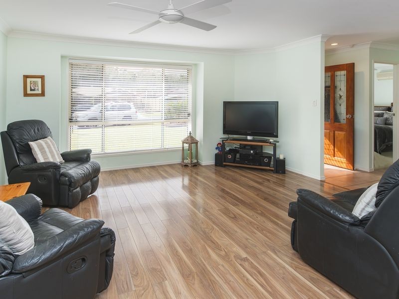 4 Torrens Court, Coombabah QLD 4216