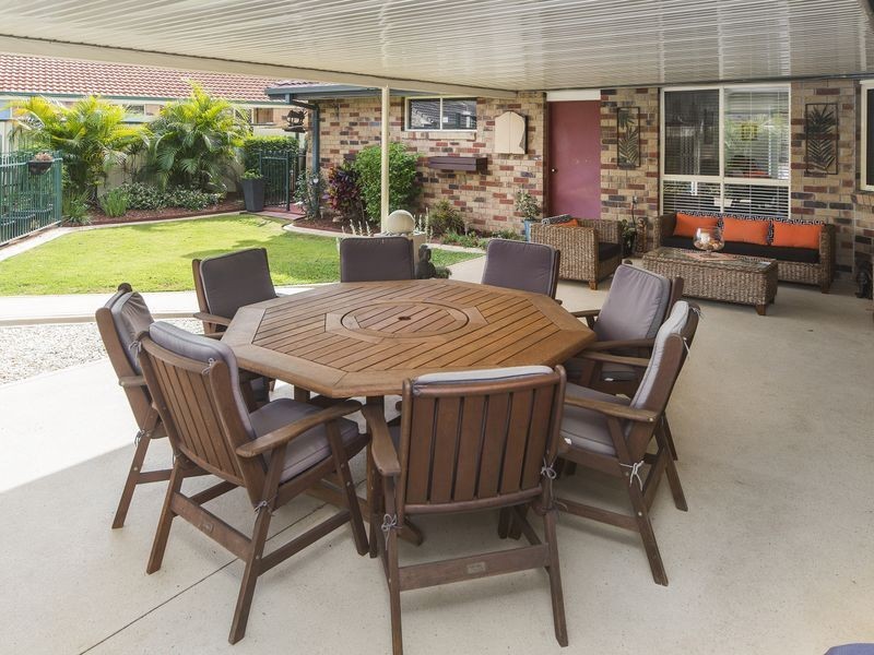 4 Torrens Court, Coombabah QLD 4216
