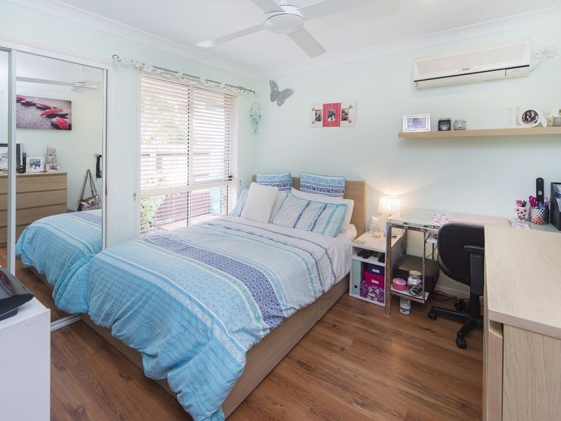 4 Torrens Court, Coombabah QLD 4216