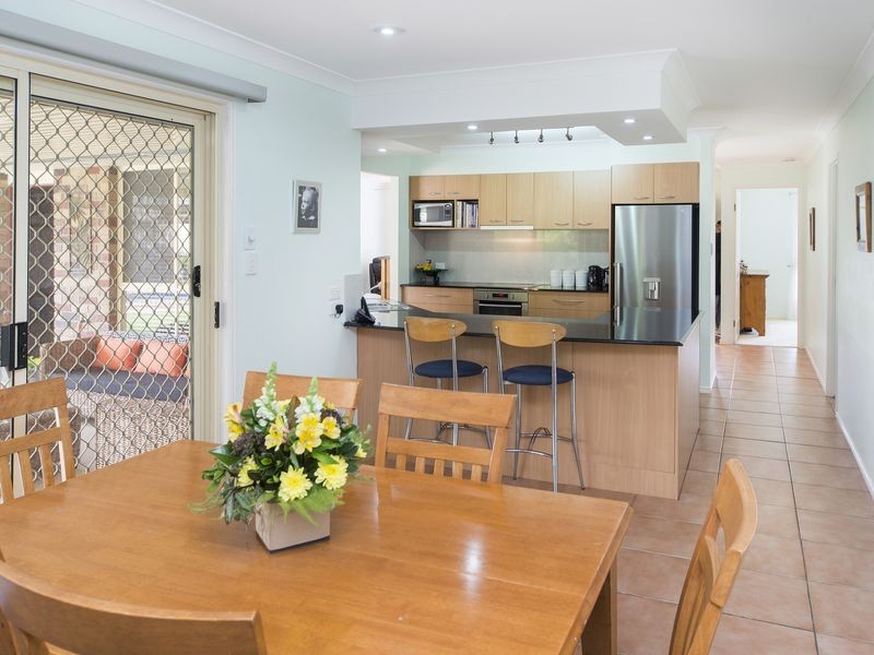 4 Torrens Court, Coombabah QLD 4216