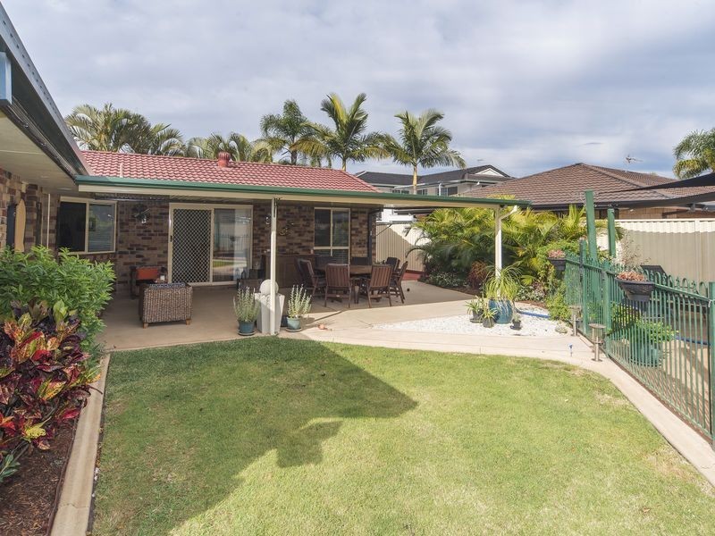 4 Torrens Court, Coombabah QLD 4216