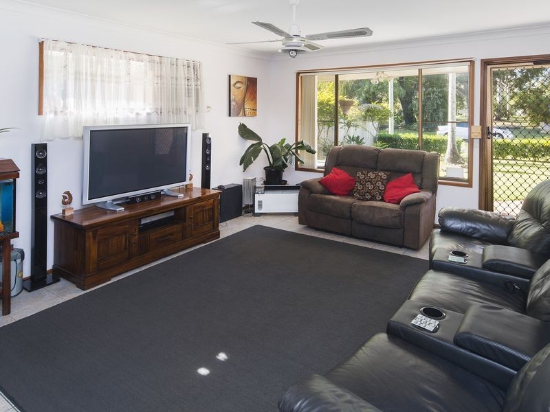 42 Tallara Street, Coombabah QLD 4216