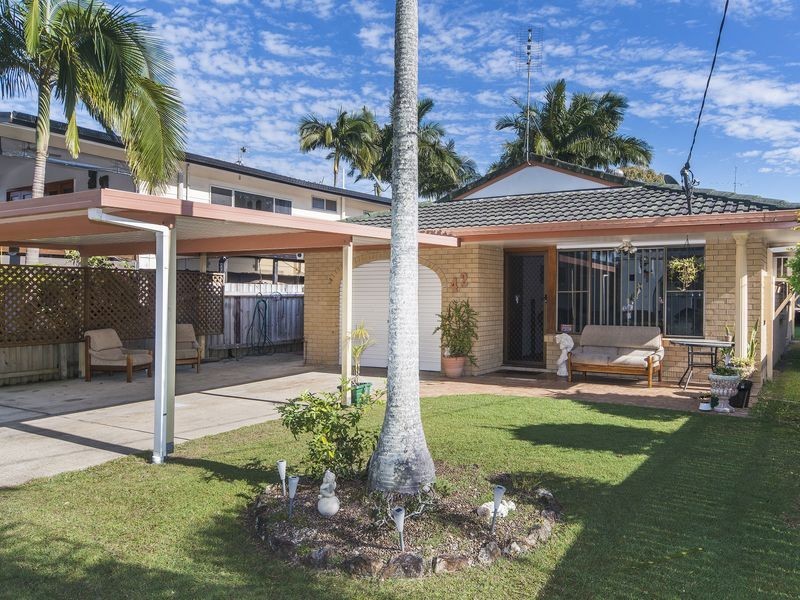 42 Tallara Street, Coombabah QLD 4216