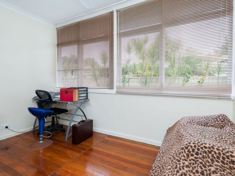 22 Paradise Island, Surfers Paradise QLD 4217