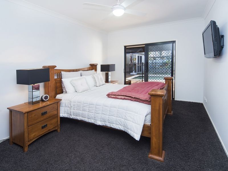 42 Turana Street, Coombabah QLD 4216