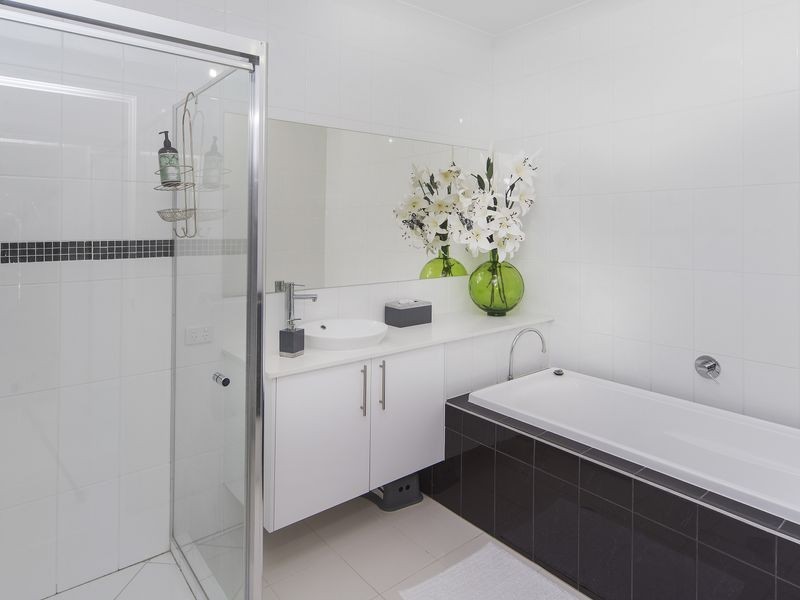 42 Turana Street, Coombabah QLD 4216