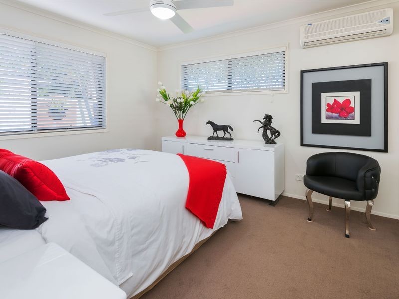 1/18 Maiala Close, Paradise Point QLD 4216