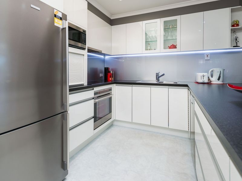 1/18 Maiala Close, Paradise Point QLD 4216
