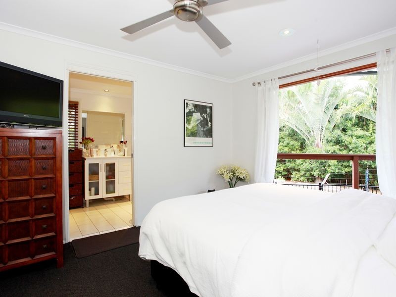 41 Jingella Street, Hope Island QLD 4212