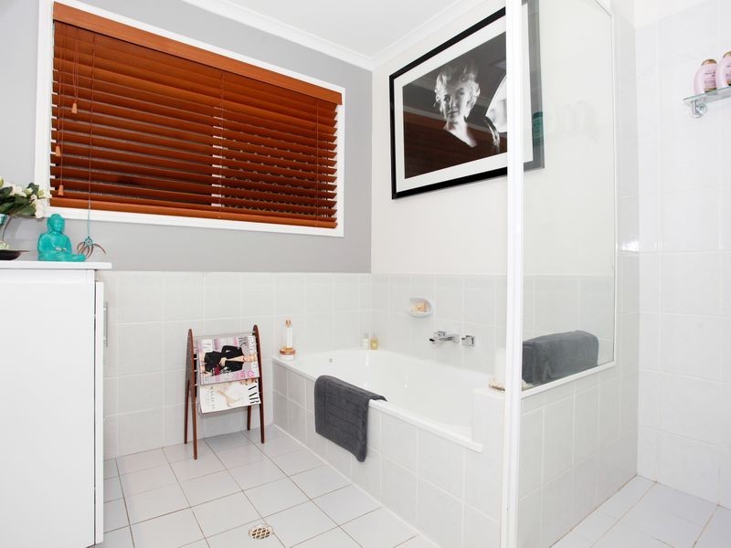 41 Jingella Street, Hope Island QLD 4212